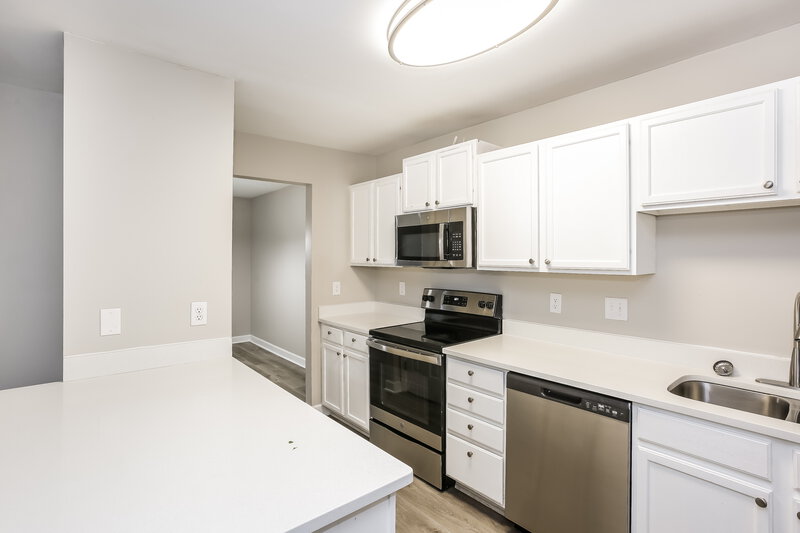2,155/Mo, 735 Continental Dr Concord, NC 28025 Kitchen View