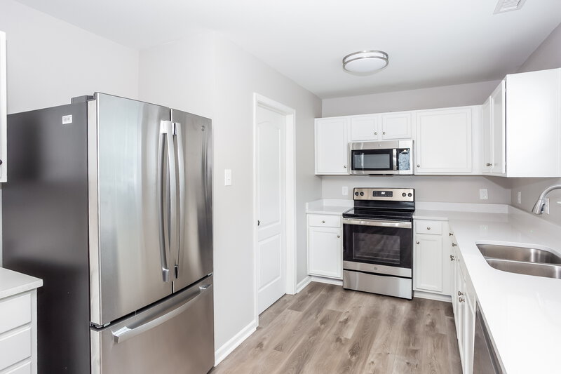 1,970/Mo, 1350 Haestad Ct Concord, NC 28025 Kitchen View