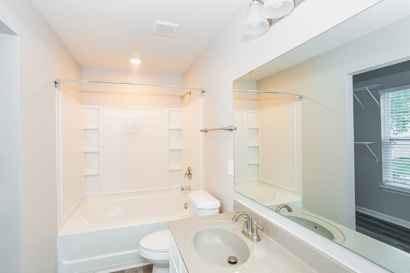 1,970/Mo, 1350 Haestad Ct Concord, NC 28025 Main Bathroom View