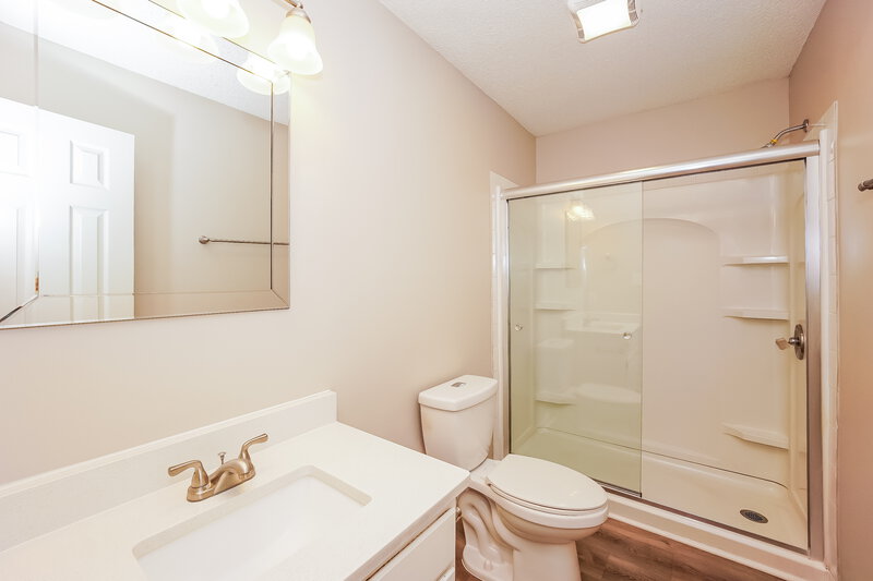 1,925/Mo, 2509 Scott St Kannapolis, NC 28083 Bathroom View