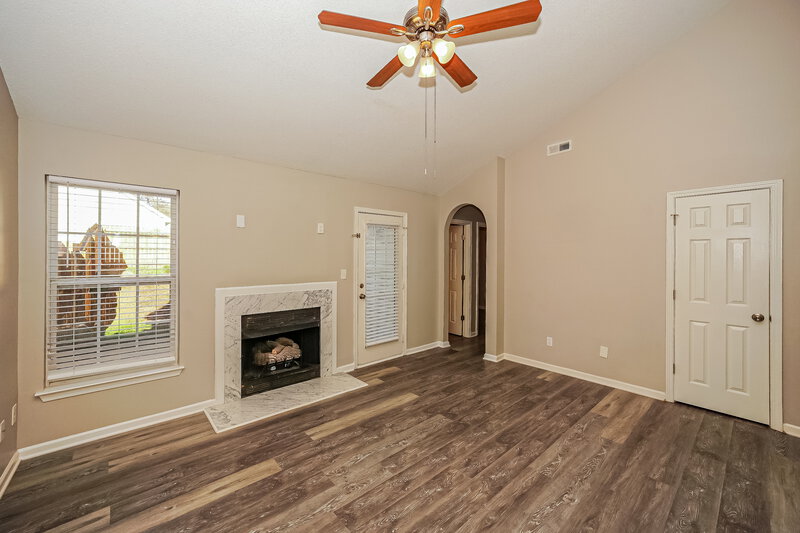 1,680/Mo, 2007 Duke Adam St Kannapolis, NC 28083 Living Room View 2