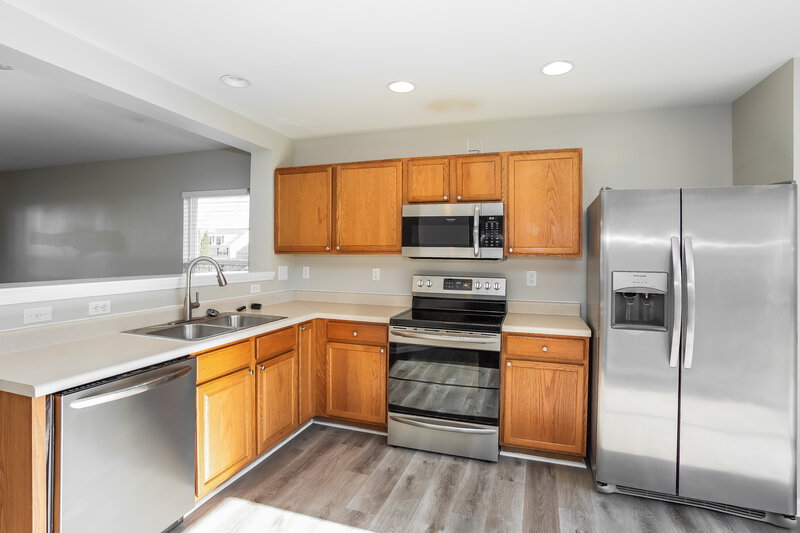 1,830/Mo, 10811 Carstairs St Charlotte, NC 28213 Kitchen View