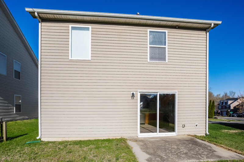 1,830/Mo, 10811 Carstairs St Charlotte, NC 28213 Rear View 2