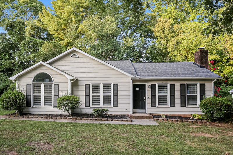 1,910/Mo, 8717 Kishorn Ct Charlotte, NC 28215 External View