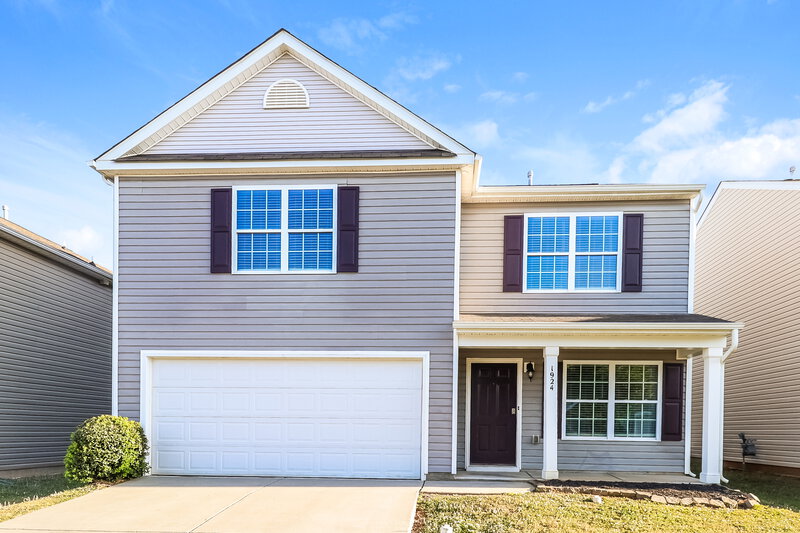 2,040/Mo, 1924 Eastway Dr Dallas, NC 28034 External View