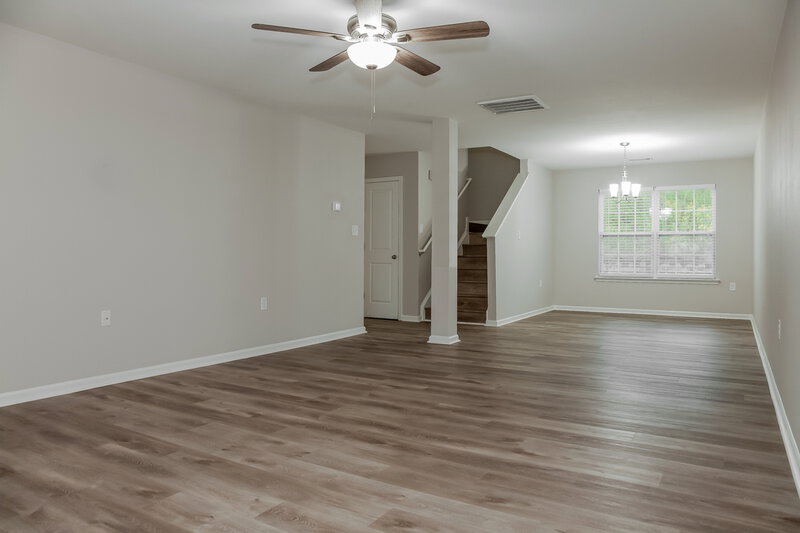 2,065/Mo, 1924 Eastway Dr Dallas, NC 28034 Living Room View