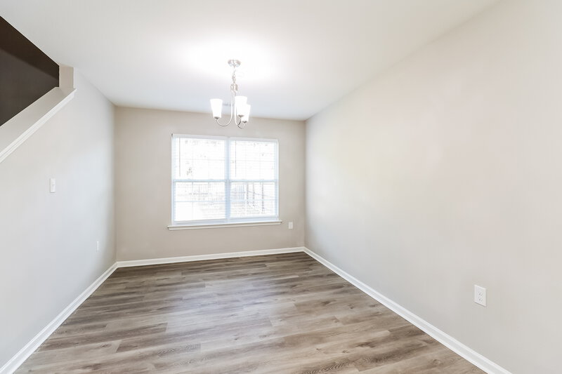 2,040/Mo, 1924 Eastway Dr Dallas, NC 28034 Dining Room View