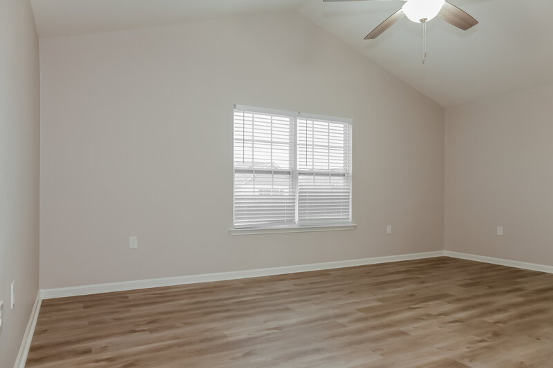 2,065/Mo, 1924 Eastway Dr Dallas, NC 28034 Main Bedroom View