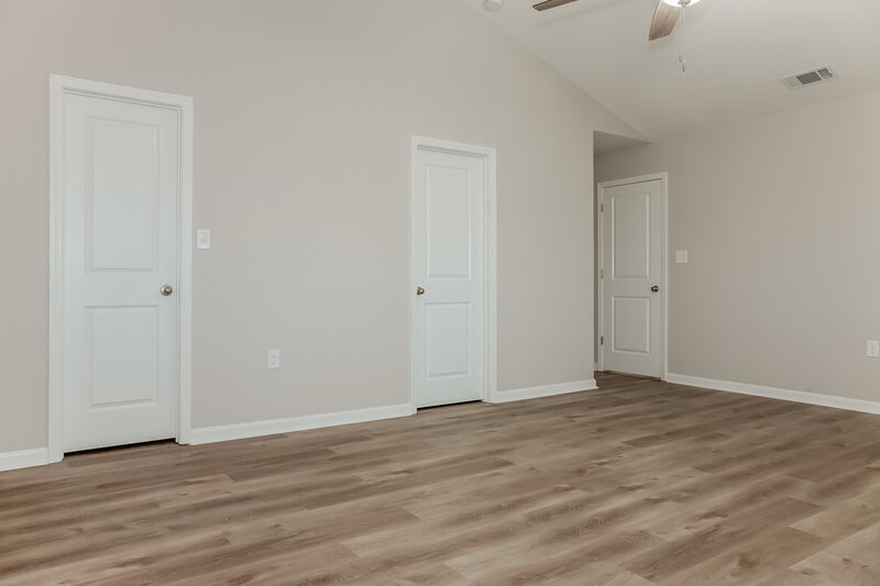 2,065/Mo, 1924 Eastway Dr Dallas, NC 28034 Main Bedroom View 2