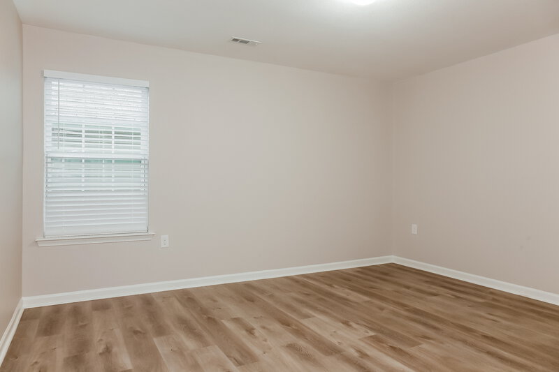 2,065/Mo, 1924 Eastway Dr Dallas, NC 28034 Bedroom View 5