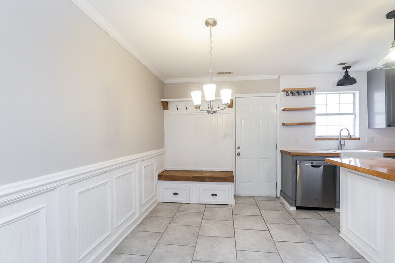 1,750/Mo, 15924 Lawyers Rd Matthews, NC 28104 Dining Room View