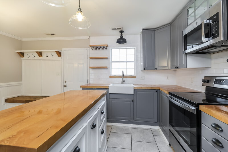 1,750/Mo, 15924 Lawyers Rd Matthews, NC 28104 Kitchen View