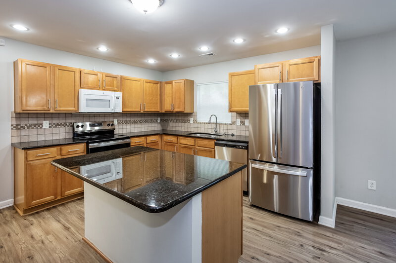 2,345/Mo, 12013 Bending Branch Rd Charlotte, NC 28227 Kitchen View