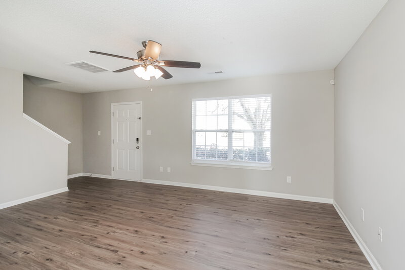 1,875/Mo, 129 Brantley Place Dr Mooresville, NC 28117 Living Room View