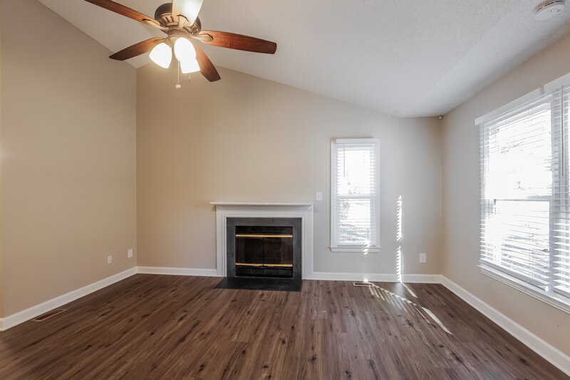 1,715/Mo, 7951 Tiburon Cir Charlotte, NC 28215 Living Room View 2