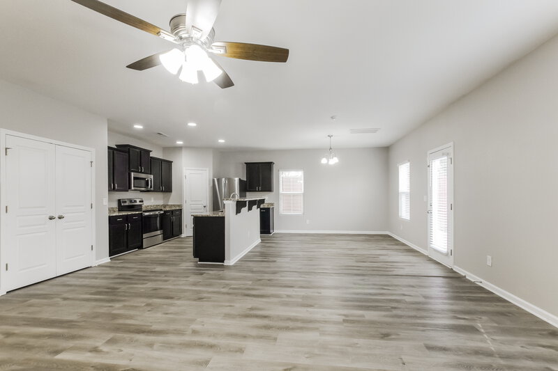 2,065/Mo, 3132 Riley Ave Charlotte, NC 28269 Living Room View