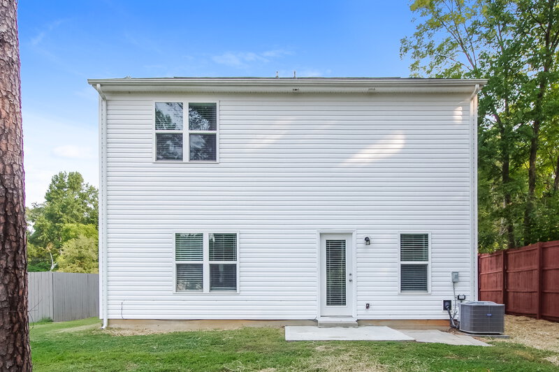 2,065/Mo, 3132 Riley Ave Charlotte, NC 28269 Rear View