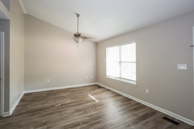 1,660/Mo, 222 Hillside Ave SW Concord, NC 28025 Living Room View