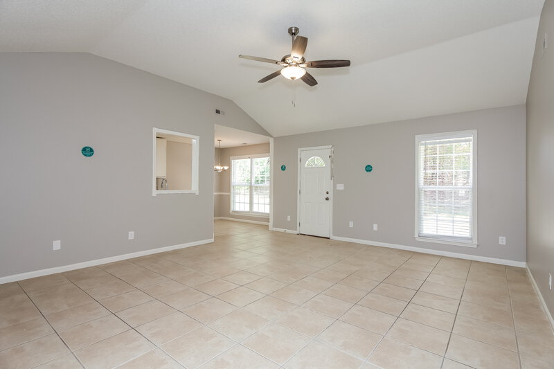 1,690/Mo, 4310 Crystal Erica Ln Charlotte, NC 28214 Living Room View