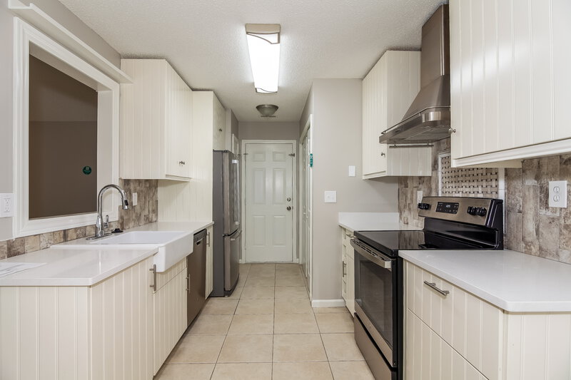 1,690/Mo, 4310 Crystal Erica Ln Charlotte, NC 28214 Kitchen View