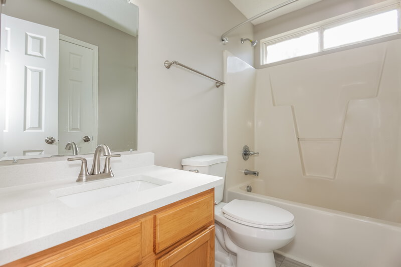 1,690/Mo, 4310 Crystal Erica Ln Charlotte, NC 28214 Bathroom View