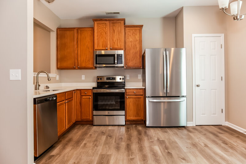 1,795/Mo, 709 Sherman St Gastonia, NC 28052 Kitchen View