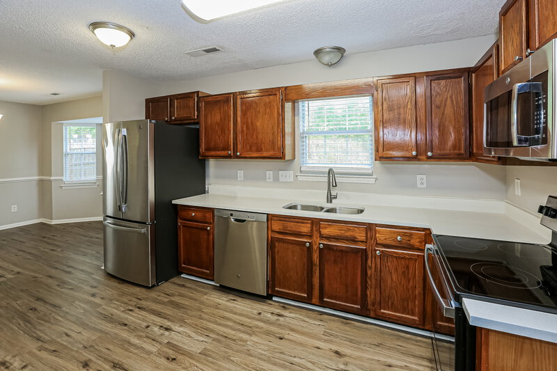 1,875/Mo, 4817 Farmview Dr Monroe, NC 28110 Kitchen View