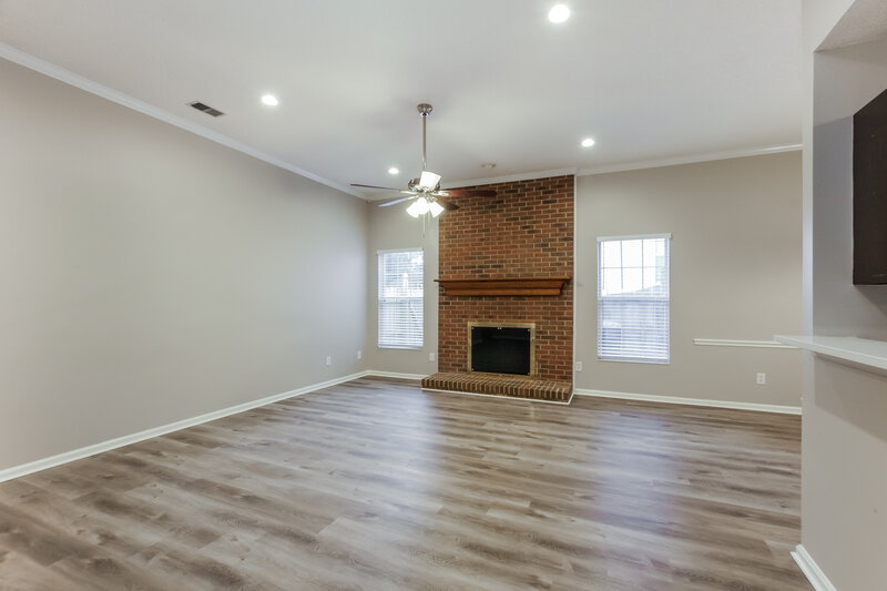 2,425/Mo, 14224 Quartz Ln Pineville, NC 28134 Living Room View 2