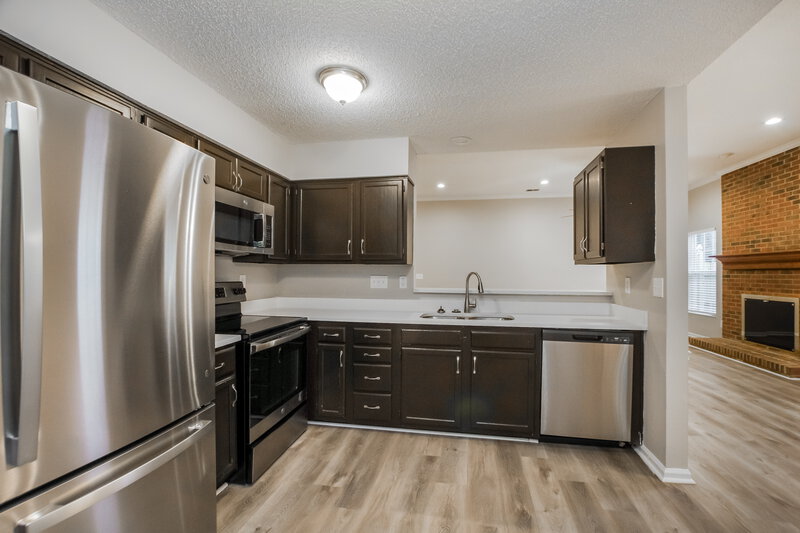 2,425/Mo, 14224 Quartz Ln Pineville, NC 28134 Kitchen View 3