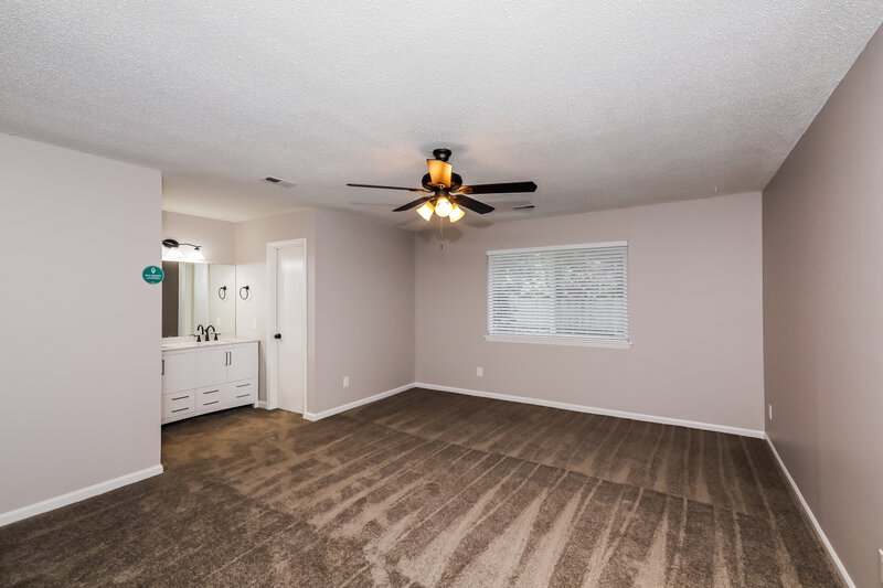 1,840/Mo, 6502 Woodthrush Drive Charlotte, NC 28227 Main Bedroom View