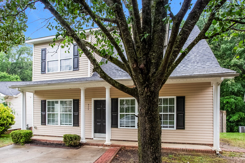 1,915/Mo, 711 Continental Dr Concord, NC 28025 Front View