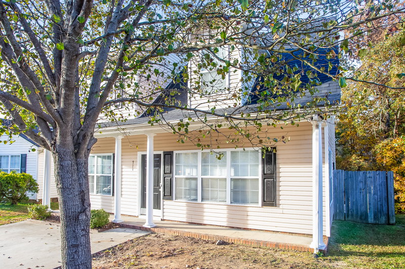 1,910/Mo, 711 Continental Dr Concord, NC 28025 Front View 2