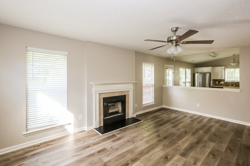 2,870/Mo, 137 Lantana Dr Mount Holly, NC 28120 Living Room View 2