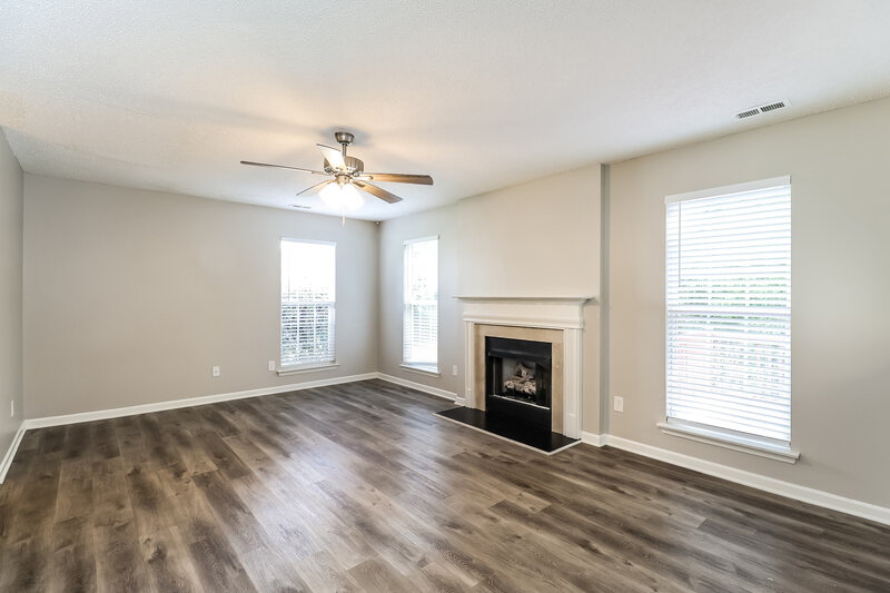 2,055/Mo, 137 Lantana Dr Mount Holly, NC 28120 Family Room View