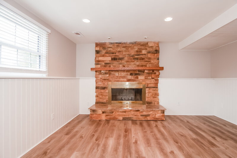 2,990/Mo, 2424 Parkhighland Ct Charlotte, NC 28273 Sitting Room View 2