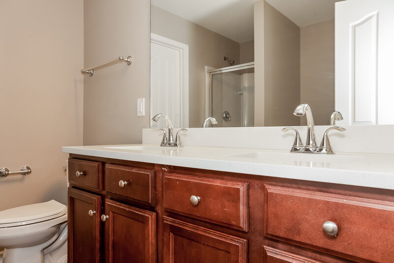 2,440/Mo, 952 Cassidy Dr Gastonia, NC 28054 Main Bathroom View