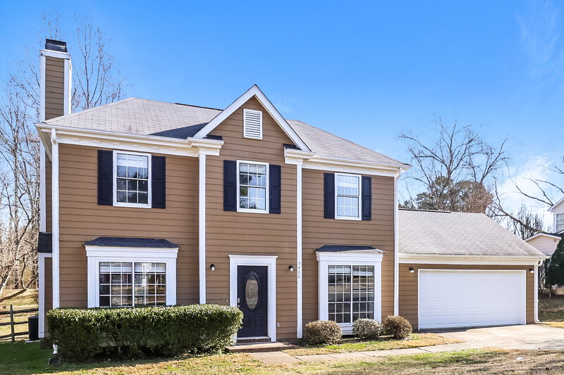2,015/Mo, 5406 Carronbridge Ln Charlotte, NC 28216 Front View