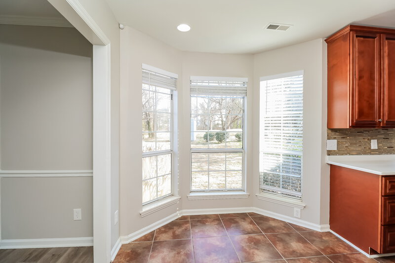 2,015/Mo, 5406 Carronbridge Ln Charlotte, NC 28216 Dining Room View