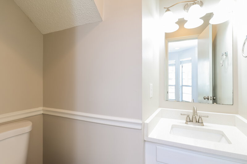 2,015/Mo, 5406 Carronbridge Ln Charlotte, NC 28216 Bathroom View 2