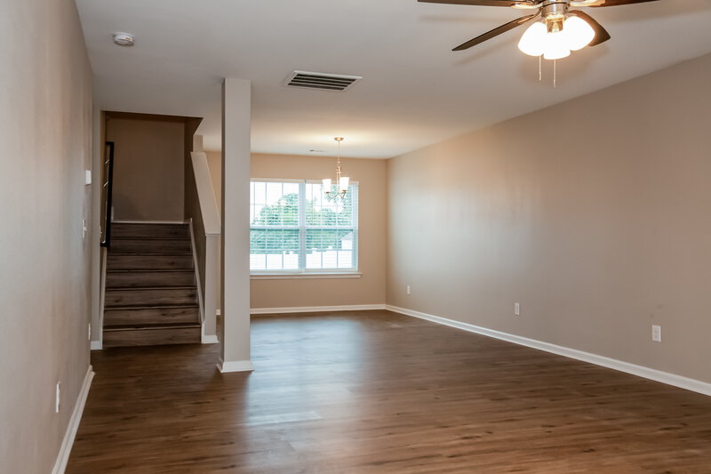 1,885/Mo, 2713 Cider Ridge Rd Dallas, NC 28034 Living Room View