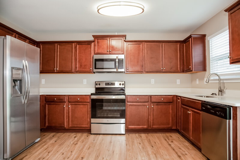 1,885/Mo, 2713 Cider Ridge Rd Dallas, NC 28034 Kitchen View
