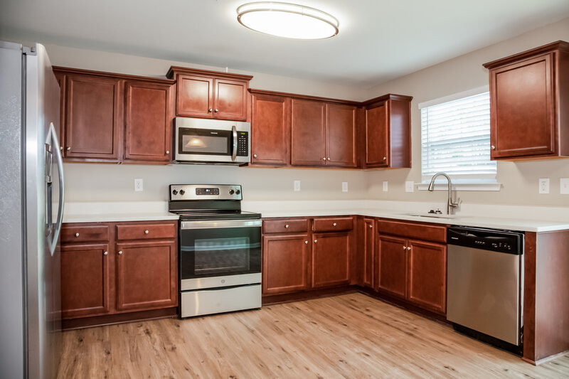 1,885/Mo, 2713 Cider Ridge Rd Dallas, NC 28034 Kitchen View 2