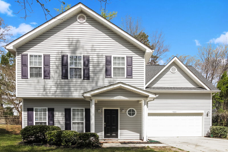1,905/Mo, 5401 Southminster Ln Charlotte, NC 28216 Front View