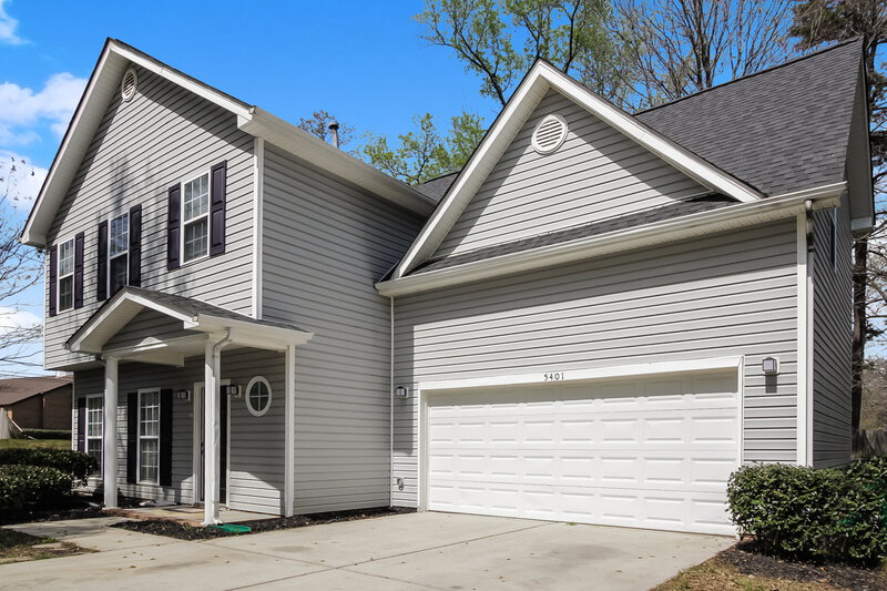 1,905/Mo, 5401 Southminster Ln Charlotte, NC 28216 Front View 2