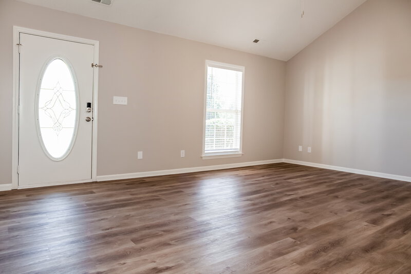 1,875/Mo, 2214 Pleasant Dale Dr Charlotte, NC 28214 Living Room View