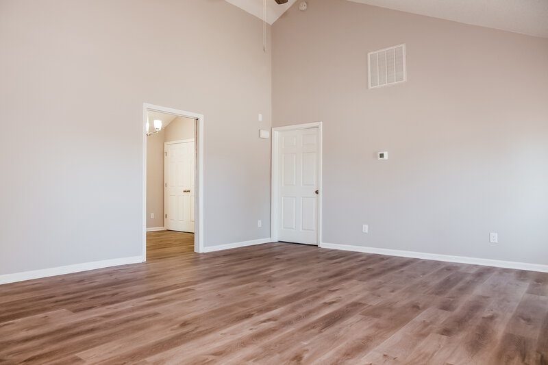 1,875/Mo, 2214 Pleasant Dale Dr Charlotte, NC 28214 Living Room View 2