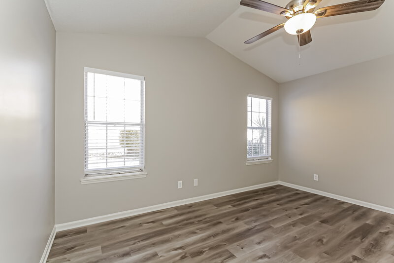 1,620/Mo, 2743 Chalgrove Ln Charlotte, NC 28216 Main Bedroom View 2