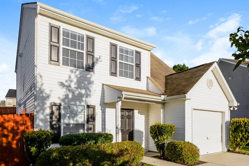 2,780/Mo, 14017 Sobeck Ln Charlotte, NC 28269 Front View 2