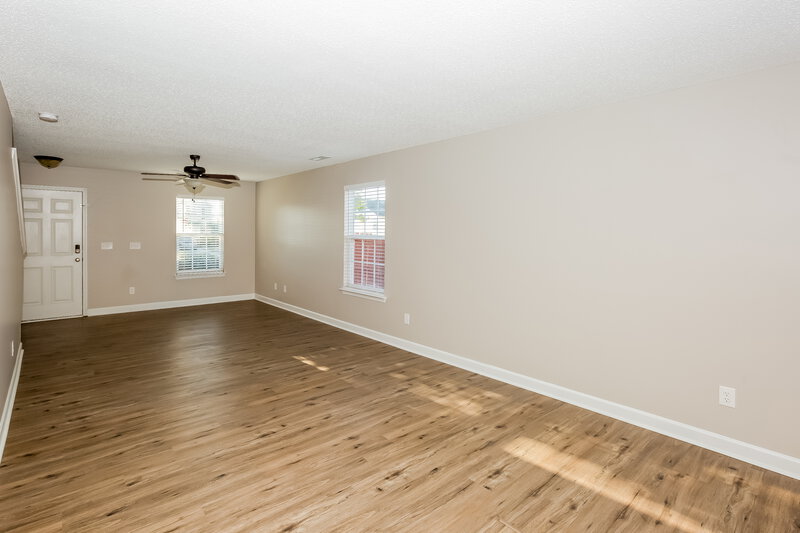 2,780/Mo, 14017 Sobeck Ln Charlotte, NC 28269 Living Room View