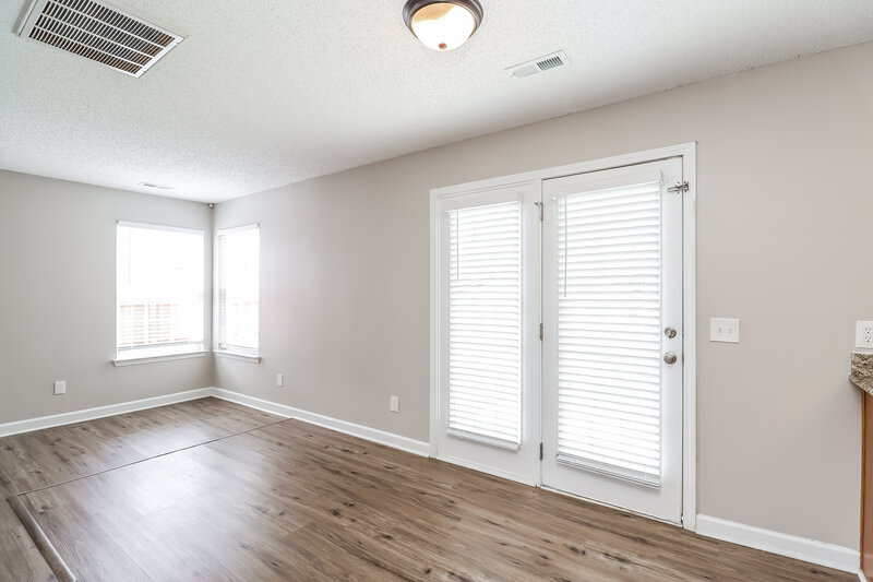 2,040/Mo, 14017 Sobeck Ln Charlotte, NC 28269 Dining Room View